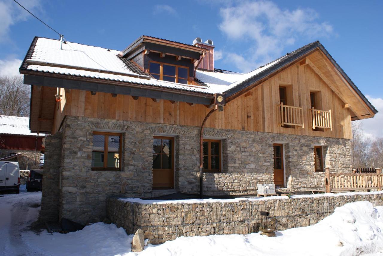 Appartement Charmante Im Landhausstil Kasperske Hory
